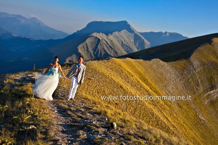 Passeggiare sulla Sibilla…..perchè no? Grazie a Danilo e Romina!