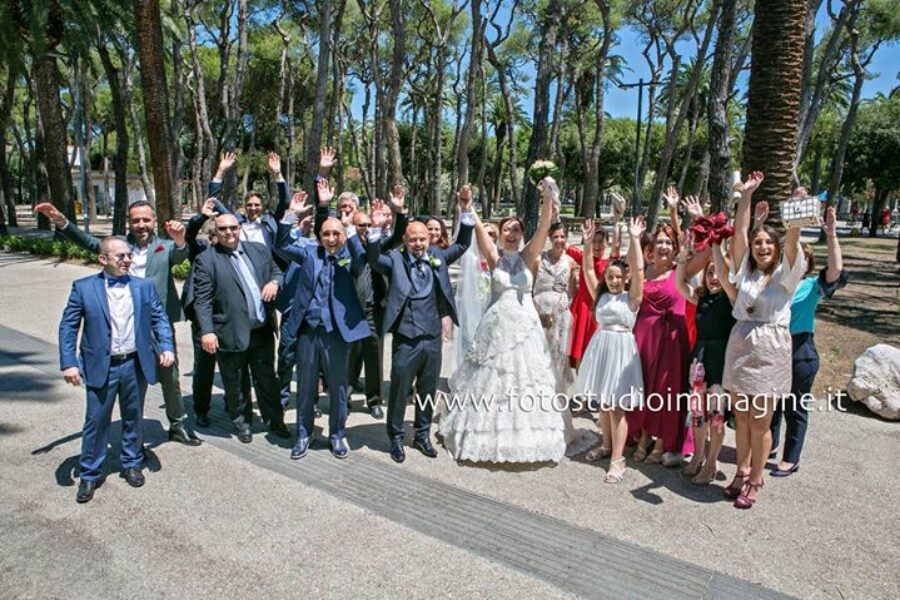 Gli amici degli sposi rendono la festa più vivace….non è vero? Paolo e Paola wedding